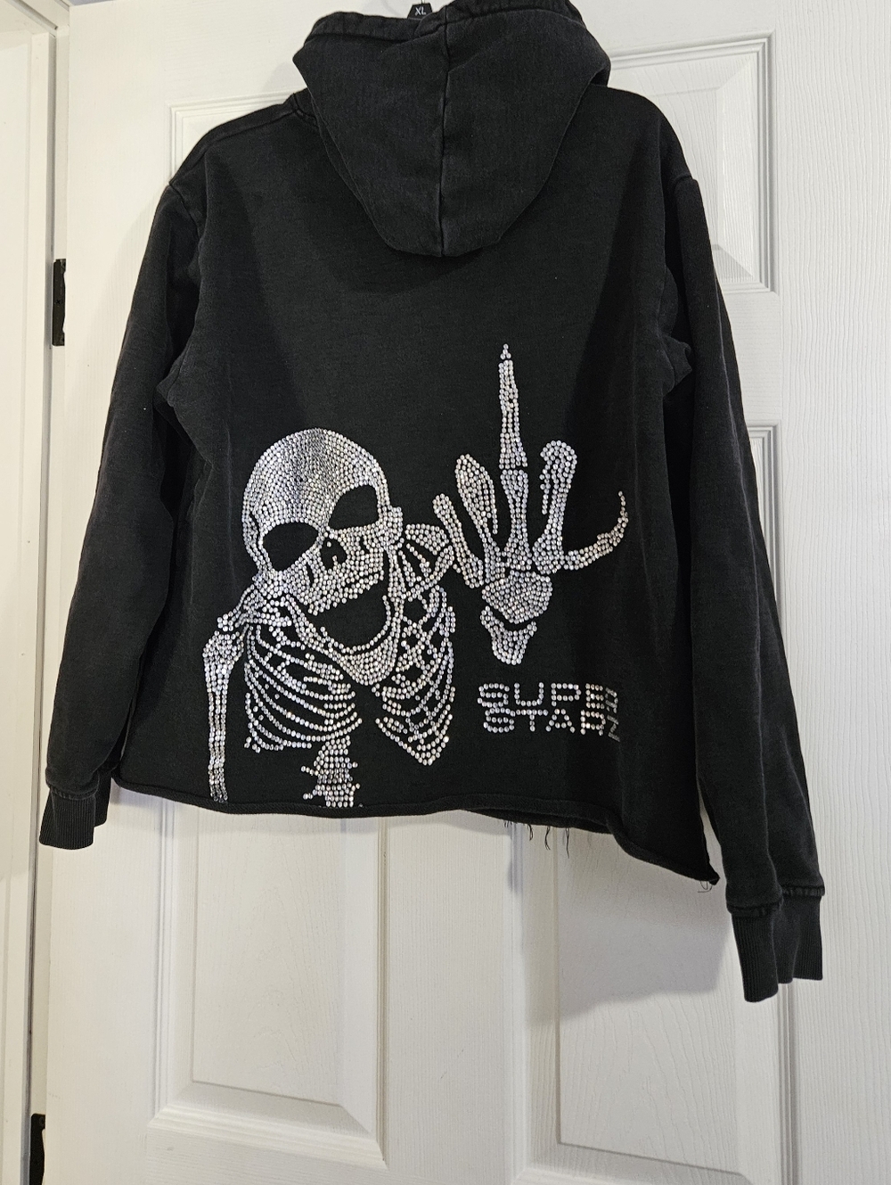 Diamond Skull Rhinestones Fashion Black Hoodie with Rhinestone Size Large.